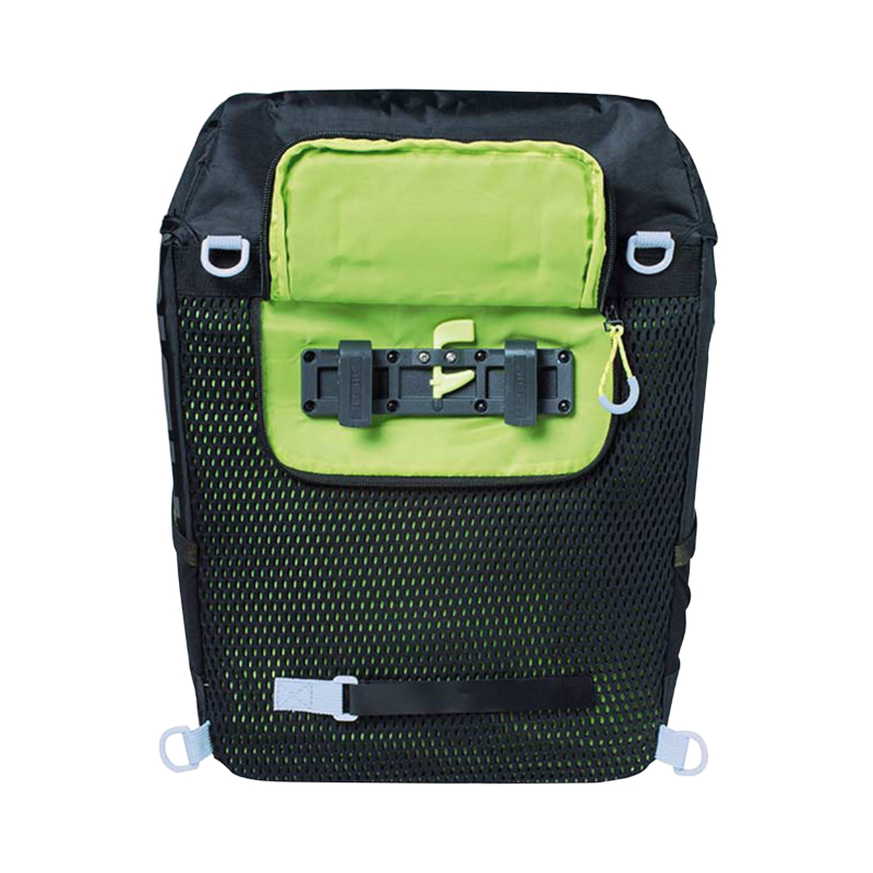 Sacoche arriere sac a dos velo laterale Basil miles daypack droit-gauche systeme fixation hook-on waterproof 17L noir liseret jaune fluo (bandouliere + sac a dos) (31X17X44CM) - vue 3
