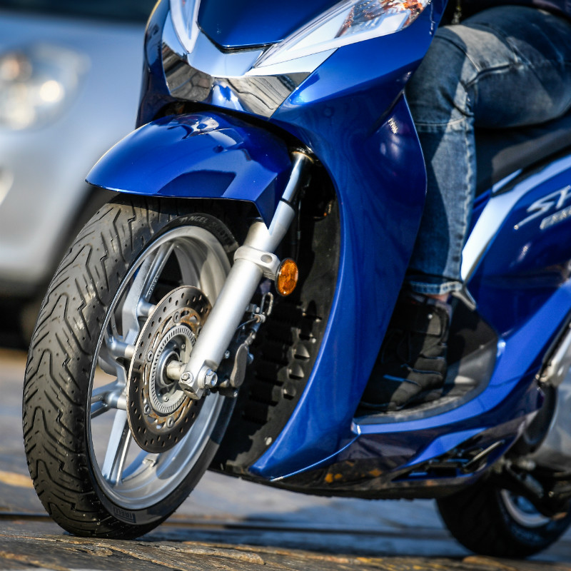 Pneu arrière scooter Pirelli Angel Scooter 14'' 110-70-14 TL 56S renforcé - vue 6