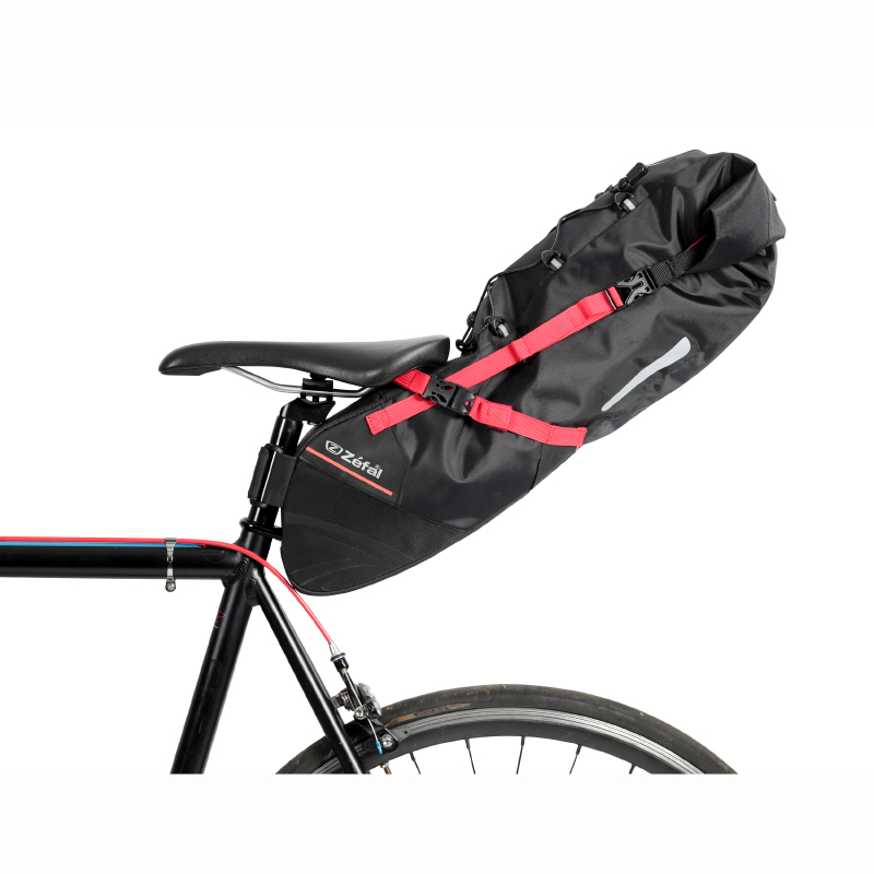 Sacoche de selle velo Zefal z adventure R17 noir-rouge etanche fixation velcro 17L ( l 62CM x l 24CM x 20CM) charge maxi 5KGS - vue 3