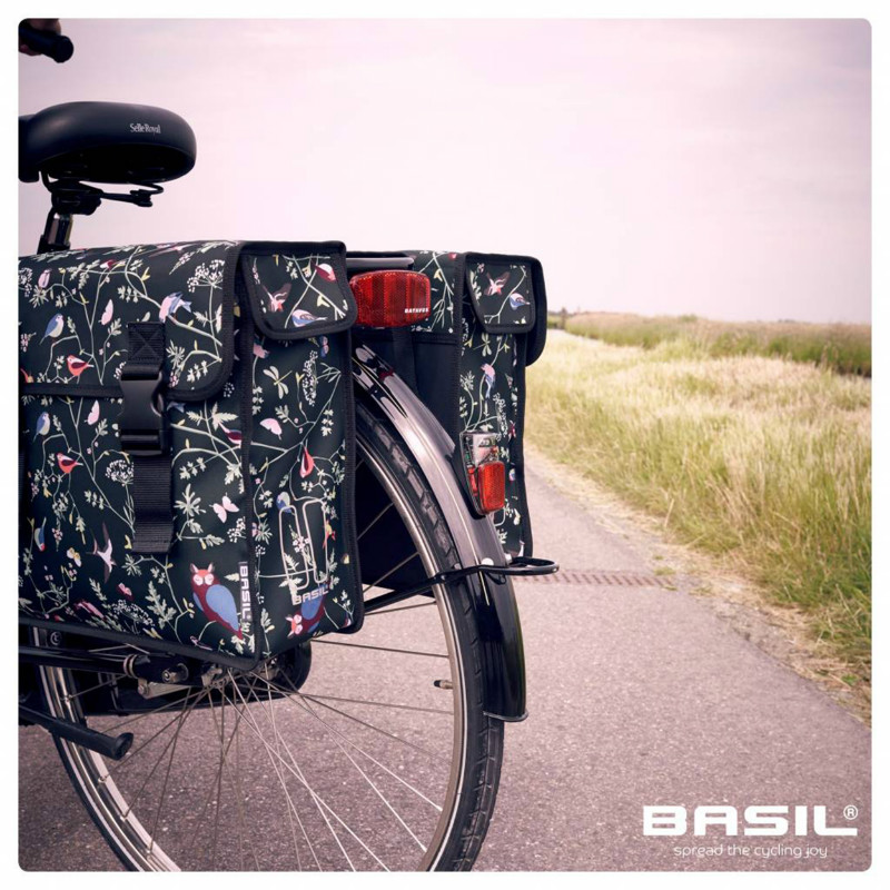 Sacoche arrière vélo double Basil Wanderlust 35L noir (37x15x37cm) - vue 2