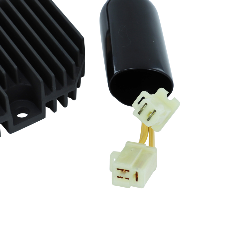Regulateur de tension adaptable honda 750 VT c shadow black window 2001+2003 (12V - triphase - japonais SH694-13) (r.o 31600-mcr-d00) -Sgr - vue 2