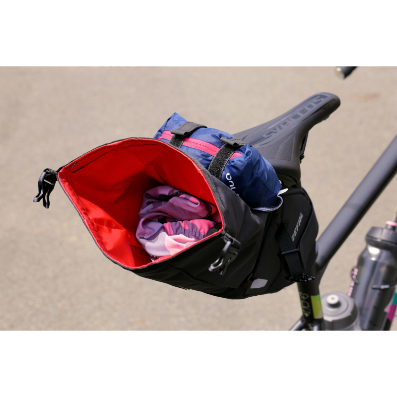 Sacoche de selle velo Zefal z adventure R5 noir etanche fixation velcro 5L ( l 370X 70À175 X130MM) charge maxi 5KGS - vue 7