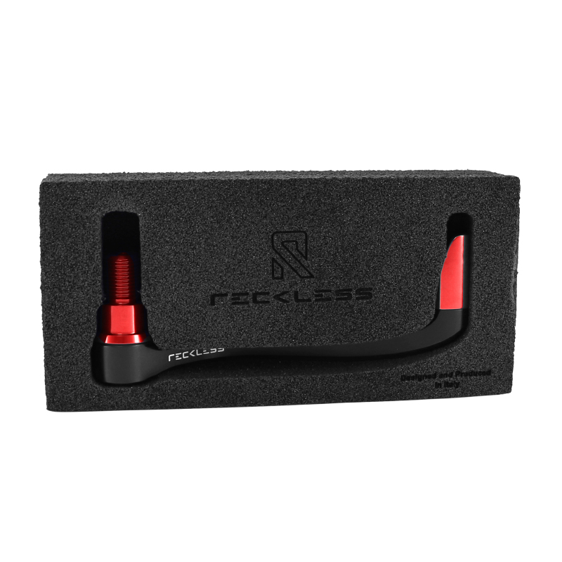 Protection levier de frein Reckless alu Yamaha 530 TMAX 2017-2019 noir-rouge droit - vue 3