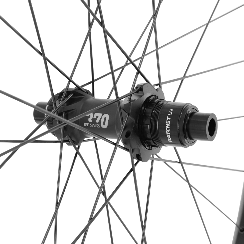 Roue VTT disque 29" Dt Swiss X1900 boost centerlock tubeless ready arriere noir sram XD 12-11V axe traversant 12-148 - jante 25C - resiste poids 110KGS - vue 3