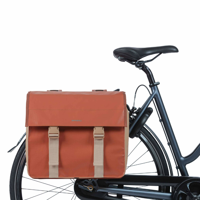 Sacoche arriere velo double Basil urban load impermeable terre rouge-rose 48-53L (41X18X46CM) waterproof - vue 6