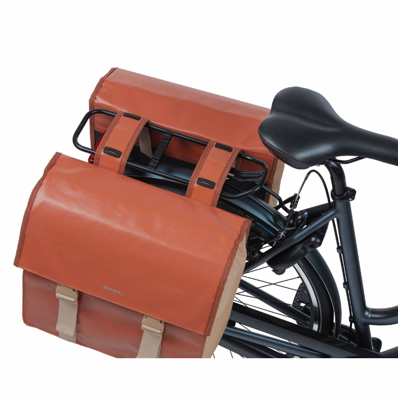 Sacoche arriere velo double Basil urban load impermeable terre rouge-rose 48-53L (41X18X46CM) waterproof - vue 7