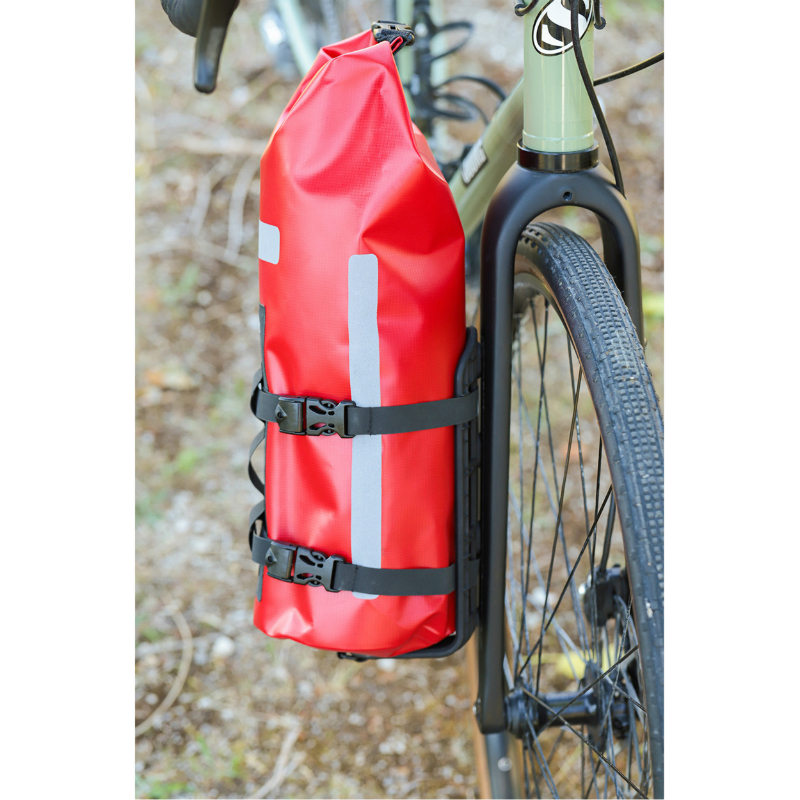 Sacoche de fourche velo Zefal z adventure fork pack rouge fixation sangles auto agrippantes (LG36.5CMXD15 - 6LITRES) (support fixation inclus) - vue 6