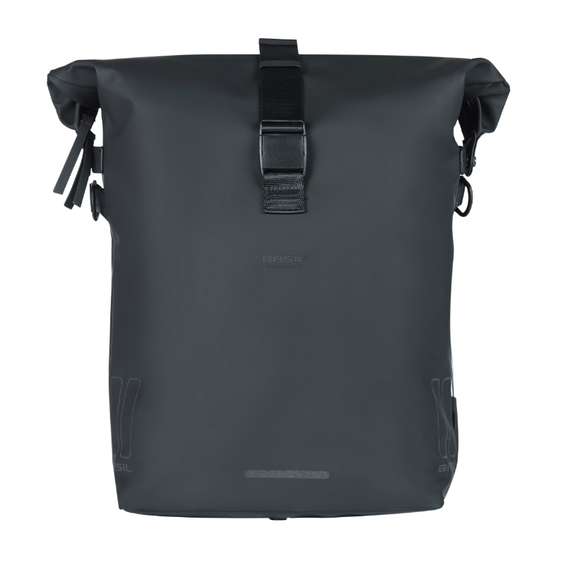 Sacoche arrière sac à dos vélo latérale Basil Soho 17L noir fixation porte-bagages système MIK Studs avec éclairage LED (31x16x37cm) - vue 4