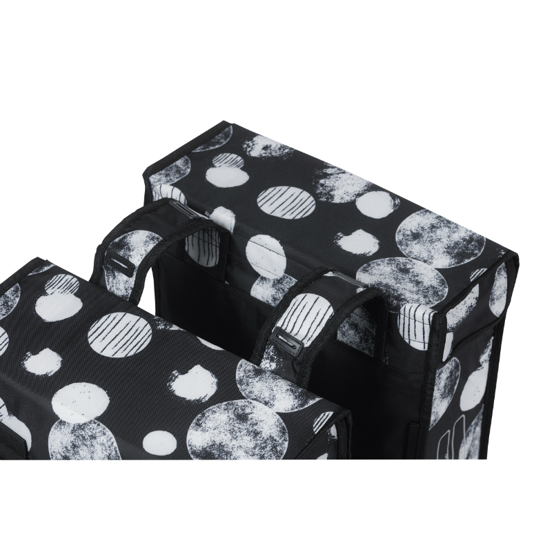 Sacoche arrière vélo double Basil Mara XL 35L noir avec motifs blancs 43x14x36cm - vue 3