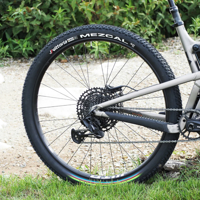Pneu VTT 29 x 2.25 Vittoria Mezcal UCI Rainbow Tubeless Ready noir terrain sec TS (55-622) - vue 5