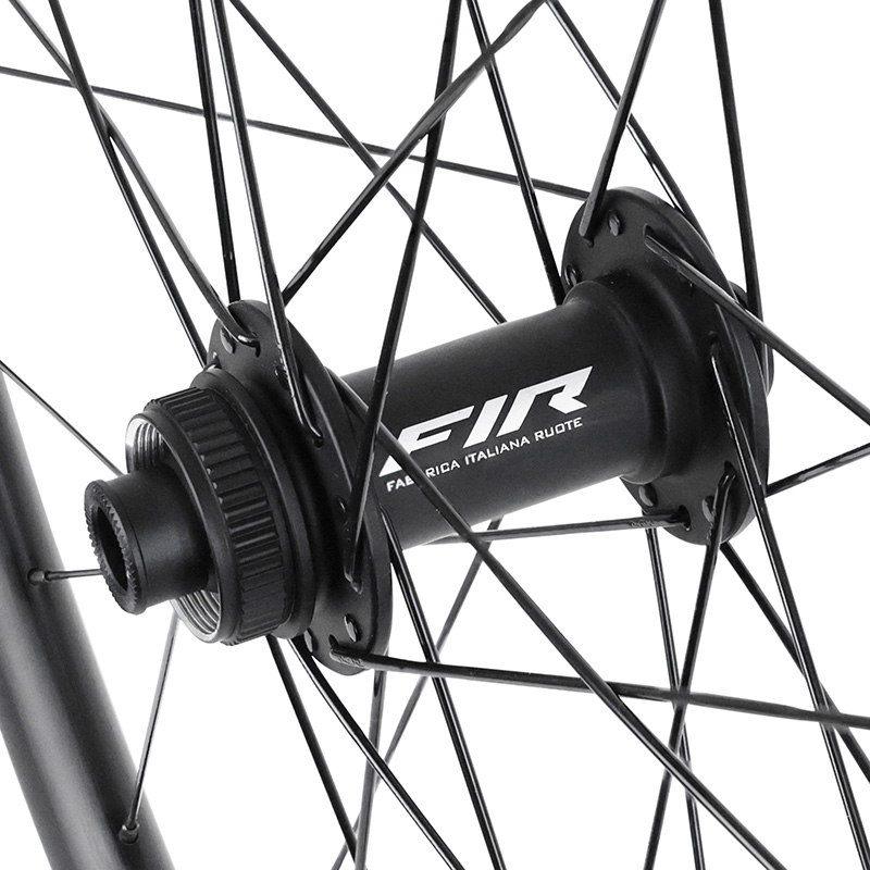 Roues gravel disque 700 Fir Galaxium Centerlock noir cassette Shimano Microspline 12V axe traversant 12-100 et 12-142 hauteur-profil 26 mm (paire) tubeless ready - vue 4