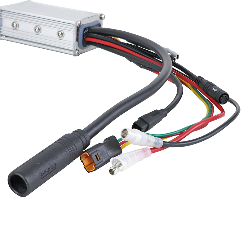 Controleur moteur roue arriere vae Bafang H700 pour 700C 36V 15A 250W (capacite ampoule 12V6W) (CR A101.c) - vue 3
