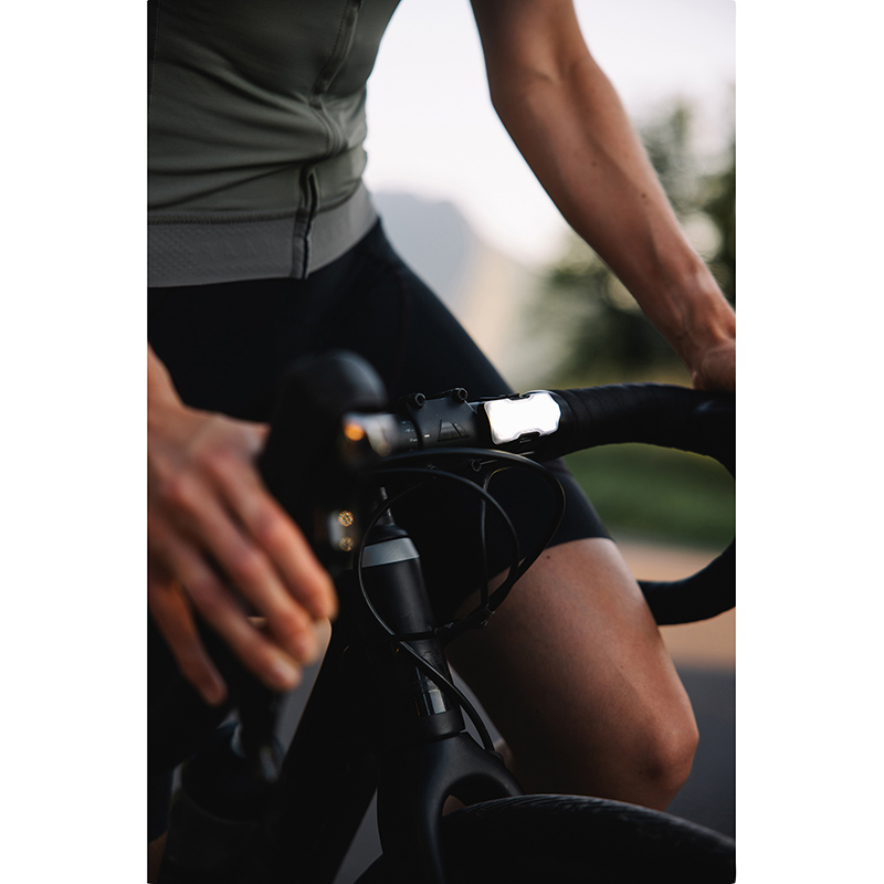 Éclairage vélo USB avant sur cintre Zefal Vision F20 Lumens noir - vue 4