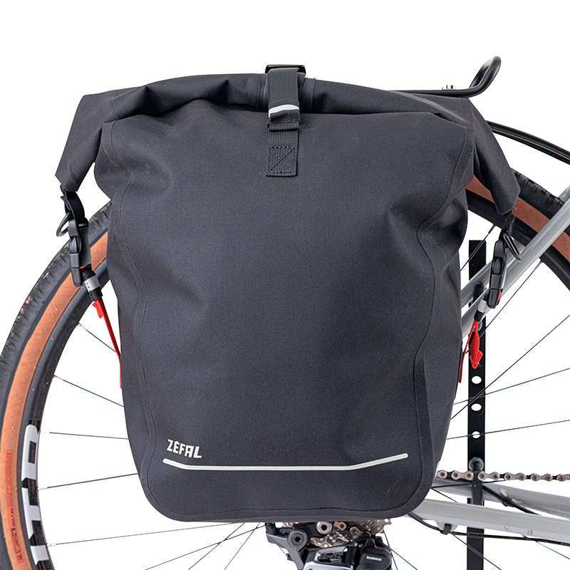 Sacoche arrière vélo latérale Zéfal Z Traveler S30 30L étanche - vue 4