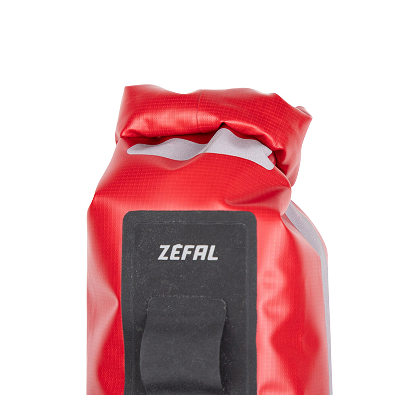 Sacoche de fourche velo Zefal z adventure dry bag rouge etanche fixation sangles auto-agrippantes - clips (LG28.5CM - 4LITRES) charge maxi 2.5KGS (support fixation non inclus ref: 199763) - vue 3