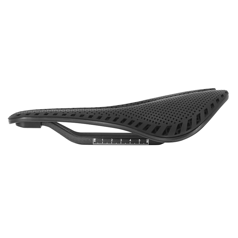 Selle NEWTON 3D carbone T801 noir ouverte 245x143 rail carbone base nylon mat - vue 4
