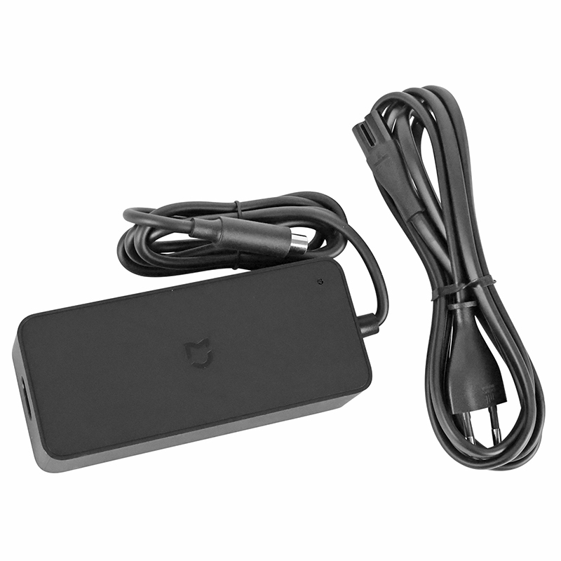 Chargeur de batterie trottinette Xiaomi Mi 4 41,7V 2A connecteur DC 8 mm