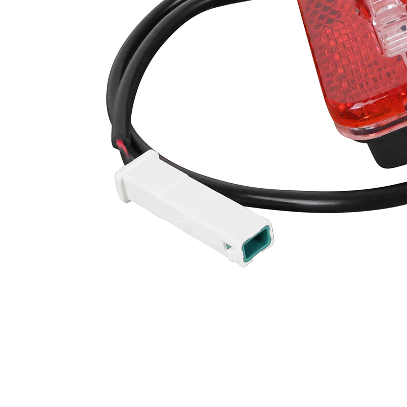 Éclairage feu arrière de garde-boue pour trottinette Xiaomi Mi 3 Lite Sélection P2R - vue 3
