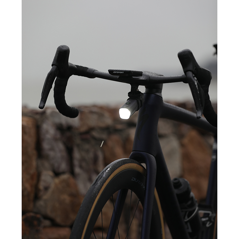 Éclairage vélo avant intelligent iGPSPORT VS1200S 1200 lumens LED longue portée - vue 8