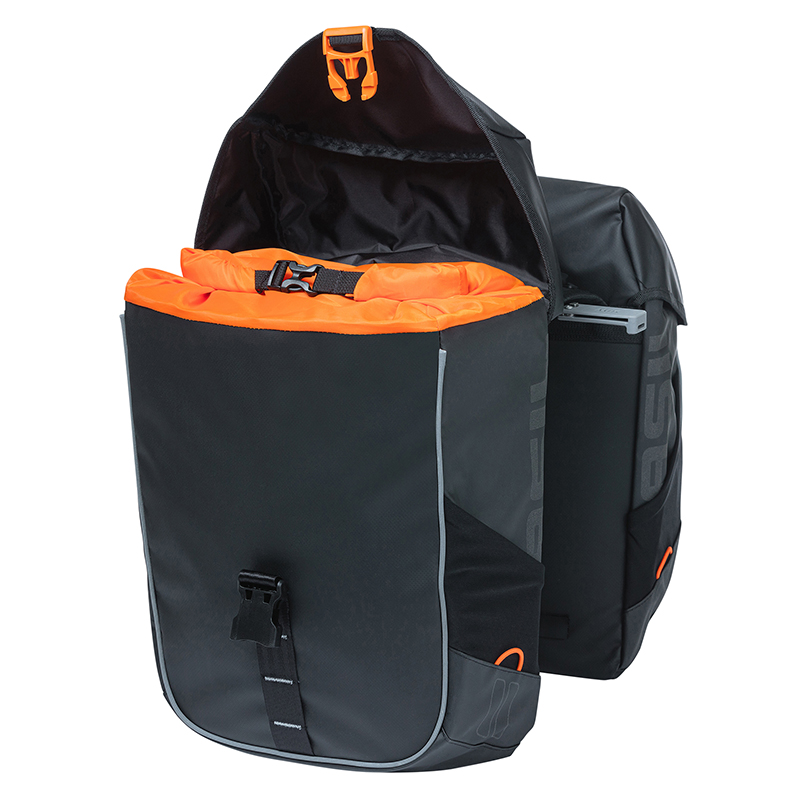 Sacoche arrière vélo double Basil Miles waterproof 34L noir-orange système MIK 2.0 37x13x25cm - vue 3