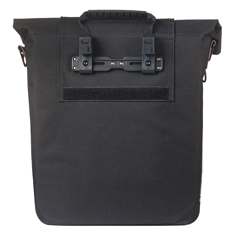 Sacoche arrière vélo latérale Basil City Shopper noir 14-16L fixation MIK - vue 4