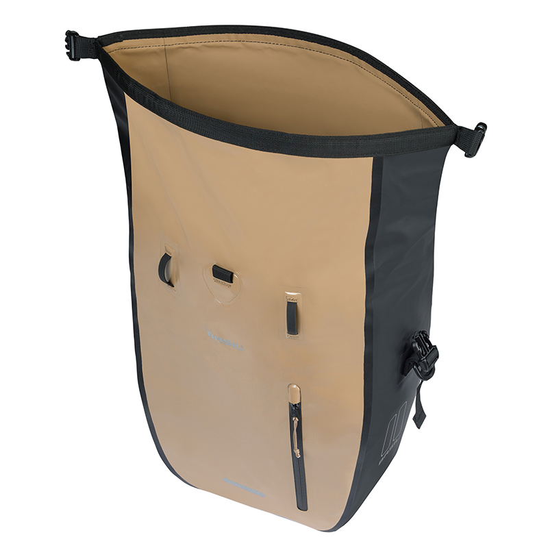 Sacoche arrière vélo latérale Basil Rivo Waterproof 25-31L sable-noir fixation MIK Hooks (43x14x28cm) - vue 4
