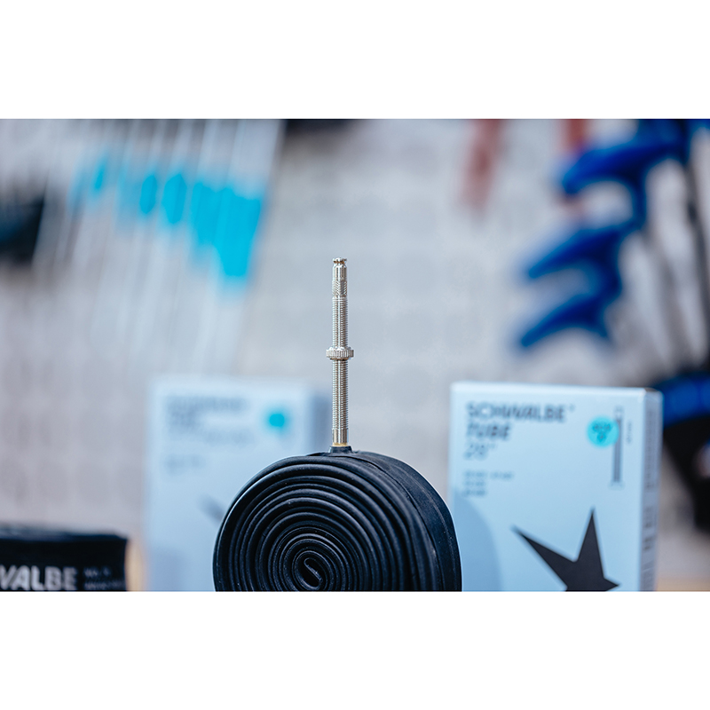 Chambre a air velo 700 x 28-47 schwalbe clik valve 60MM (28-47x622-635) (SCV17) - vue 2