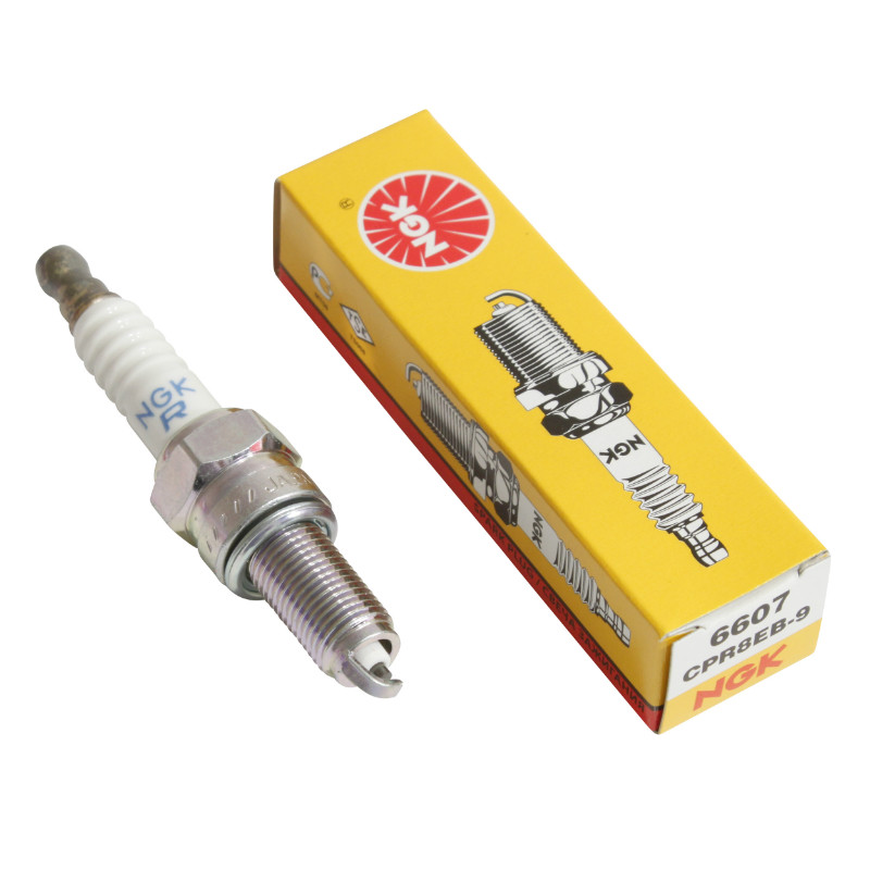 Bougie d'allumage NGK CPR8EB-9 - vue 2