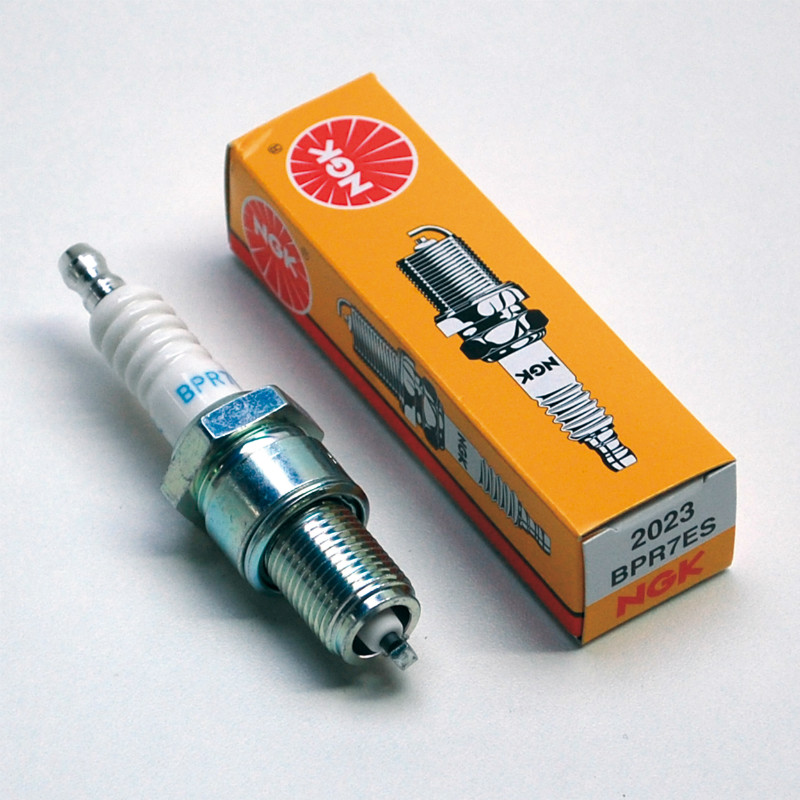 Bougie d'allumage NGK BPR7ES Ø14mm culot 19mm électrode centrale en cuivre - vue 2