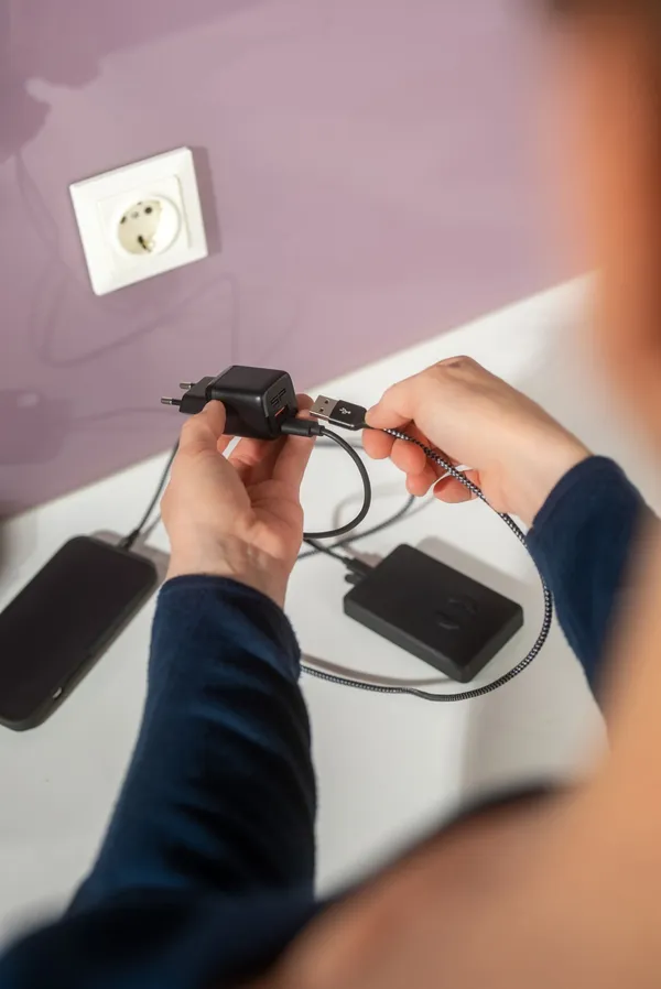 SP-Connect Chargeur mural 30W EU - vue 3
