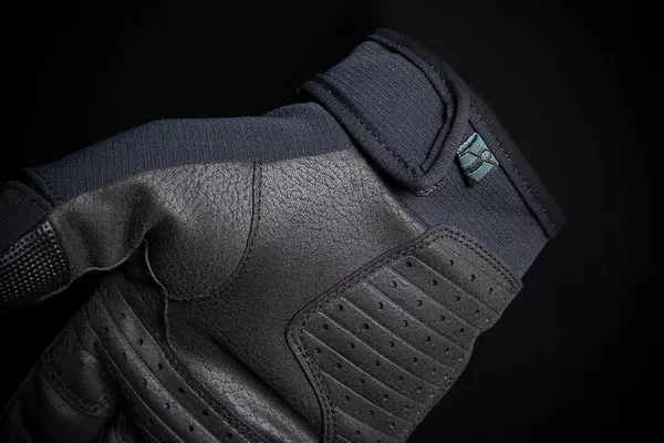 Gants ICON Stormhawk CE noir LG - vue 5