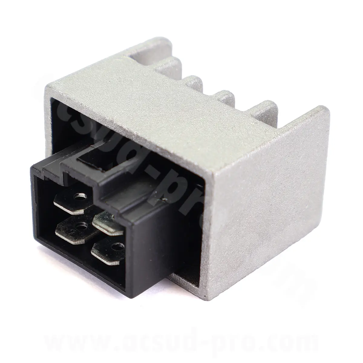 Spannungsregler Roller passend für Peugeot kisbee 4T / vivacity 3 4T / tweet 4T / sym symphony 4T / fiddle 2 4T (OEM : 775847 / 31600-zda-000)