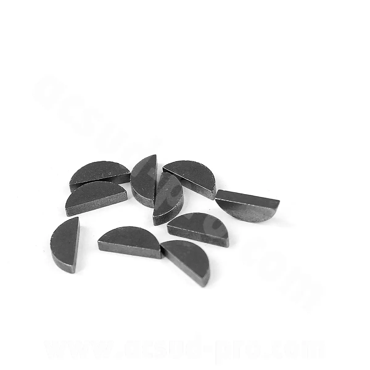 Clavette allumage adapt. moteur Derbi ( w: 2MM h: 3.7MM l: 9.2MM) (sachet de 10) ( OEM : 847215)
