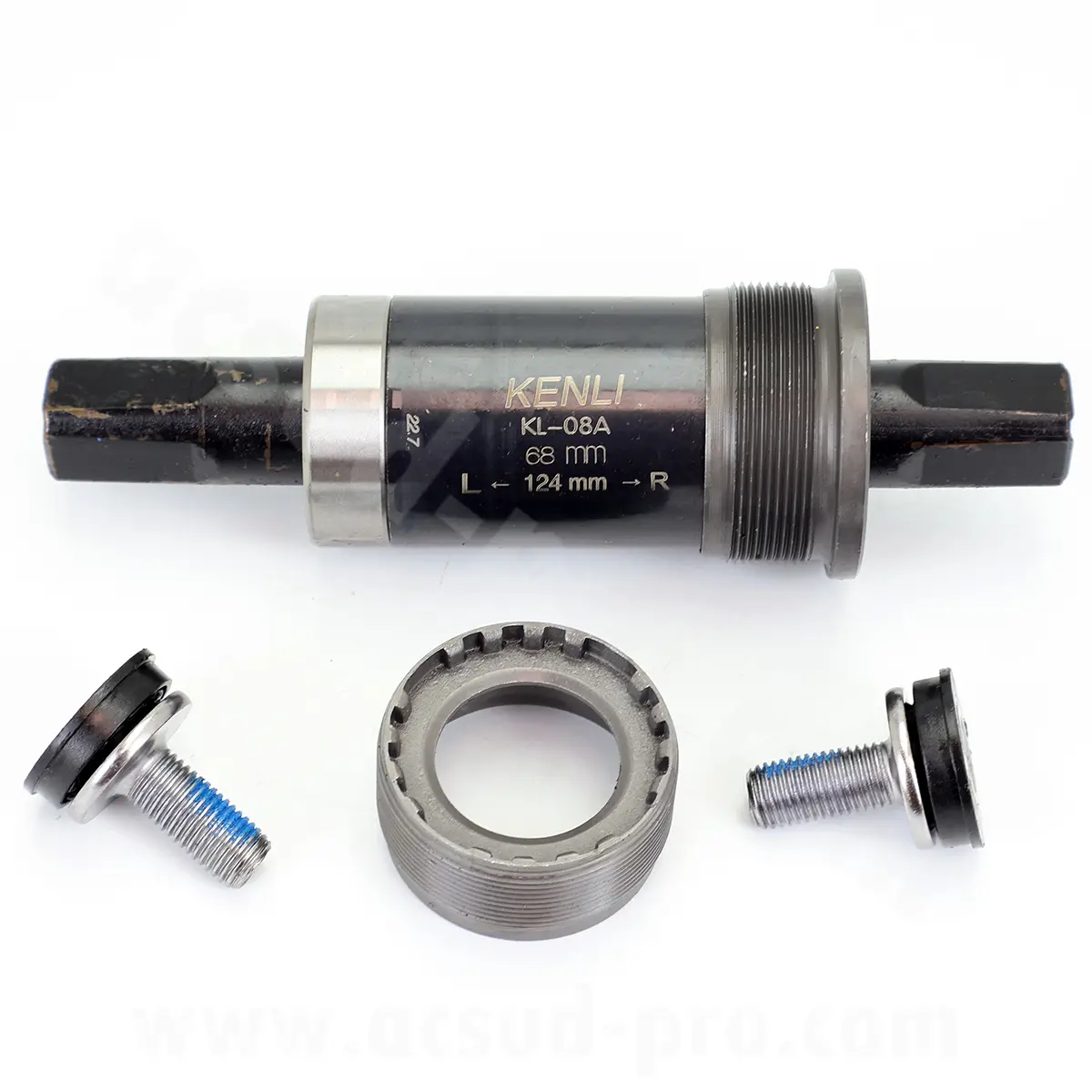 Boîtier de pédalier cuvettes axe carré acier L 124 MM