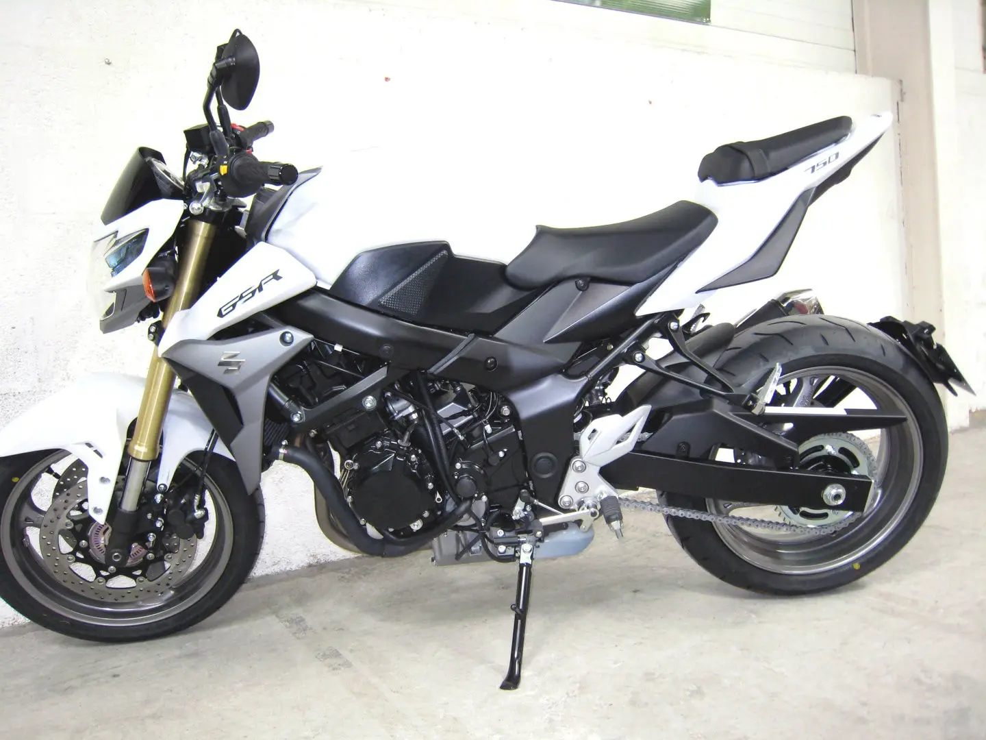 Kennzeichenhalter Heck ACCESS DESIGN Suzuki GSR 750 11/15 — Ansicht 2