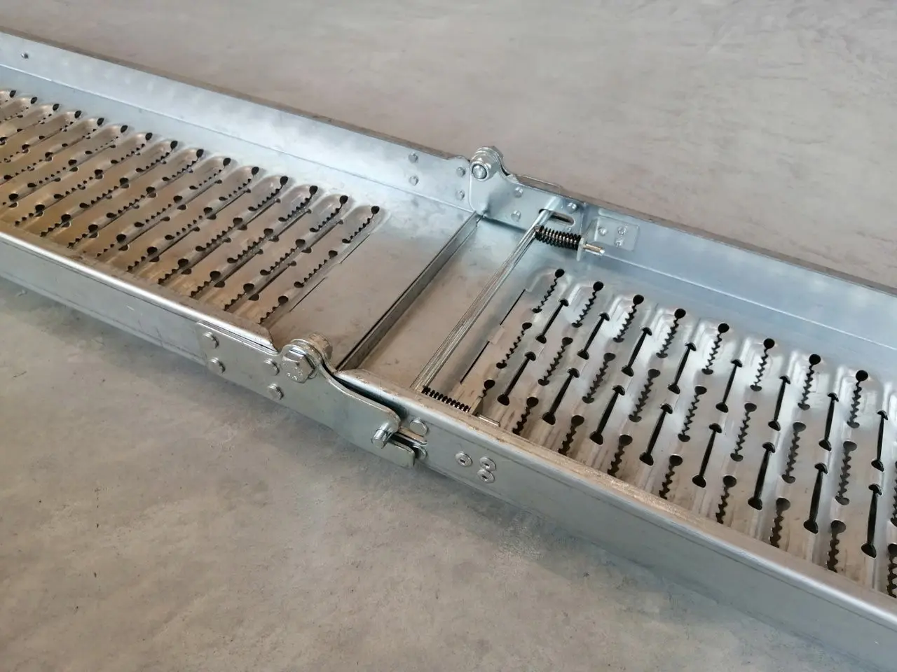 Faltbare Stahlrampe 250 kg BRAZOLINE mit Griff — Ansicht 4