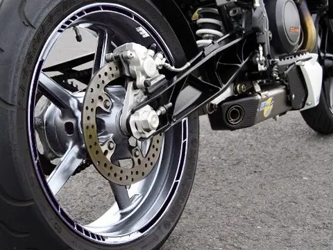 Set d'autocollants pour jante GP STYLE 2 NOIR BRAZOLINE