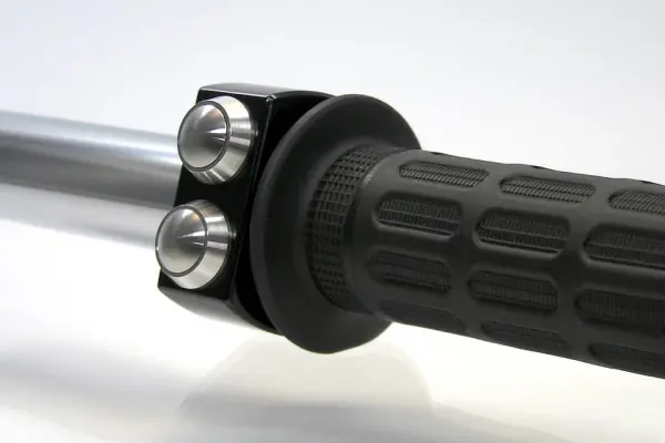 MOTOGADGET mo.switch Boutons poussoir 2 positions diamètre 25,4 mm logement aluminium noir