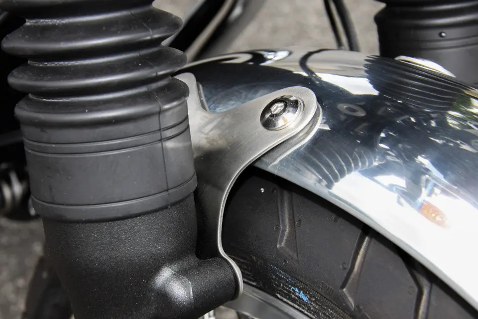 LSL Kotflügel Aluminium Thruxton 16