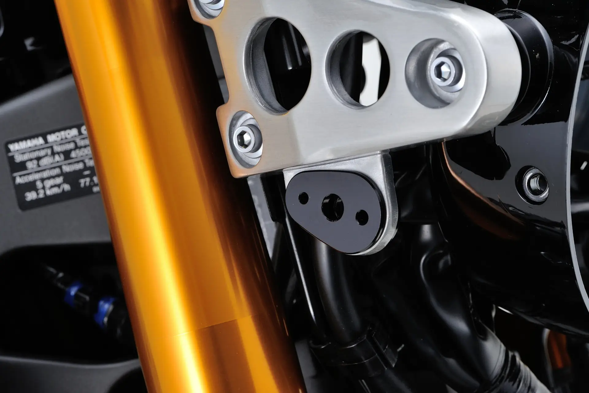 CNC Blinkerhalterung Yamaha Daytona — Ansicht 3