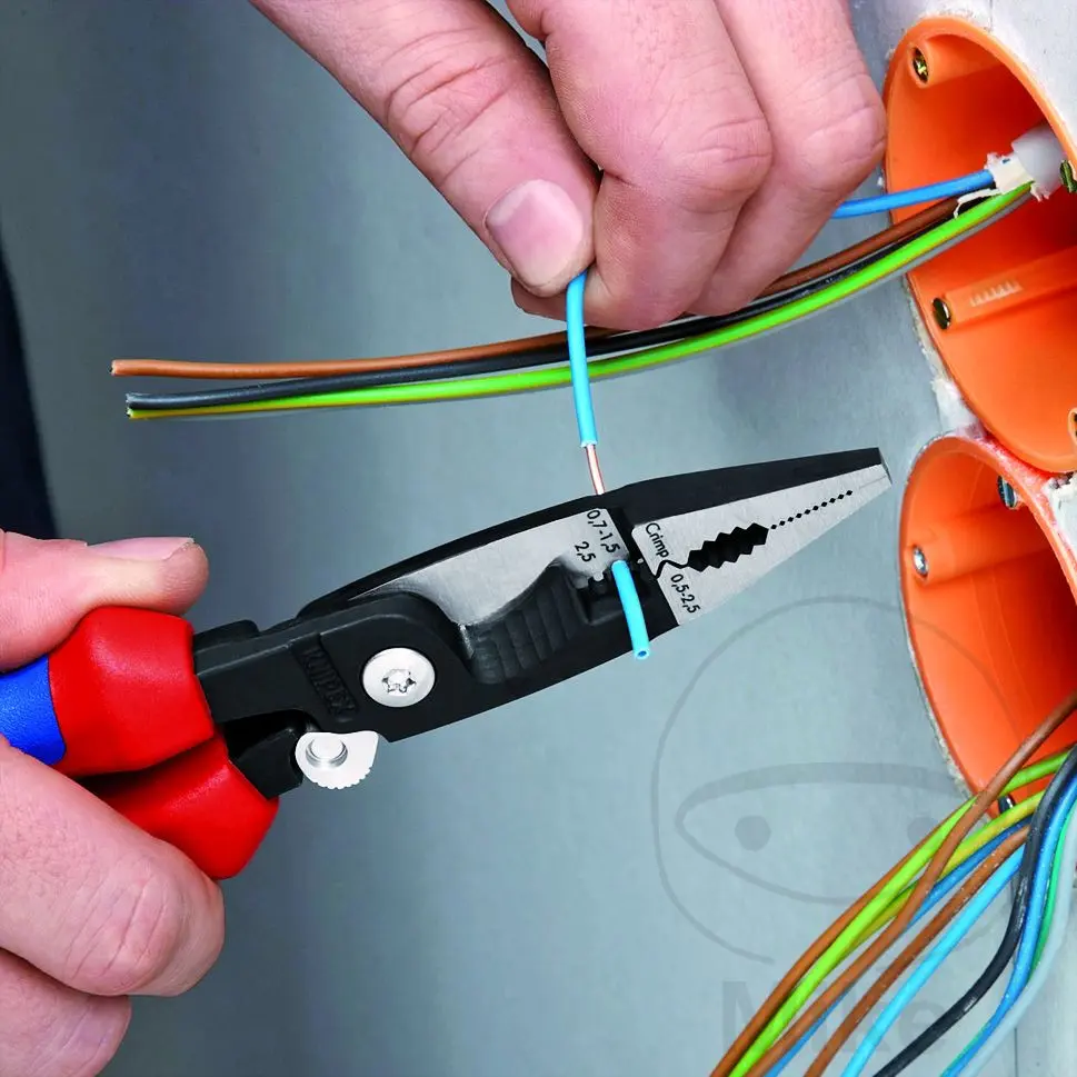 Knipex ৬-ফাংশন মাল্টি-ফাংশন প্লায়ার — 3তম ভিউ