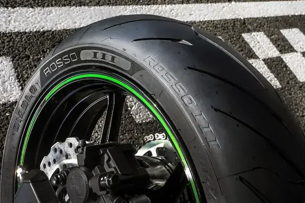 Pirelli Diablo Rosso III Bagdæk — 5. billede