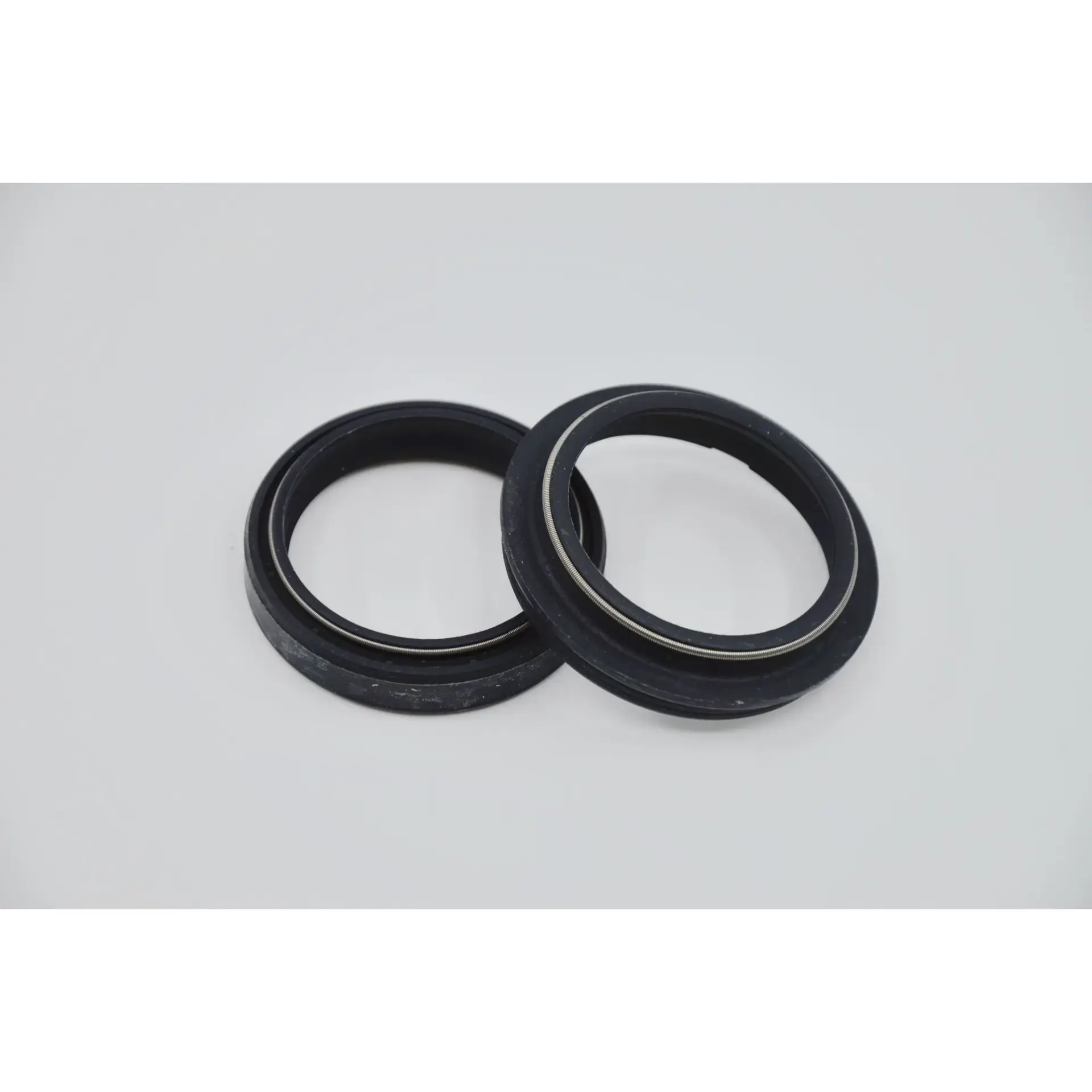 Kit de joints d'huile et de joints anti-poussière SKF pour fourche Sachs KITB-43Z