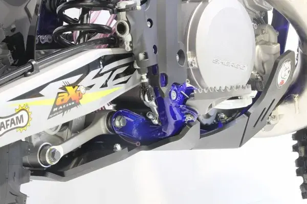 AXPレーシング エクストレム スキッドプレート — 第7ビュー