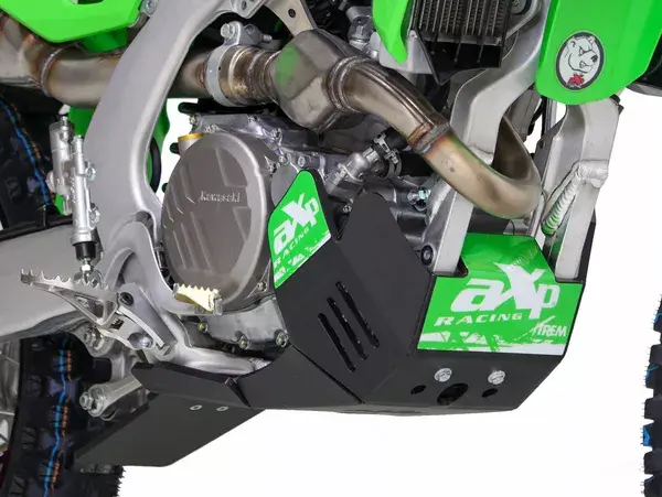 Ochrana spodku motoru Xtrem AXP Racing — pohled 2