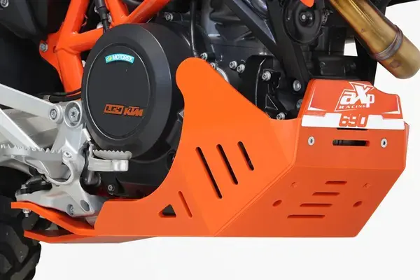 AXP レーシング アドベンチャー プロテクション スキッドプレート — 第2ビュー
