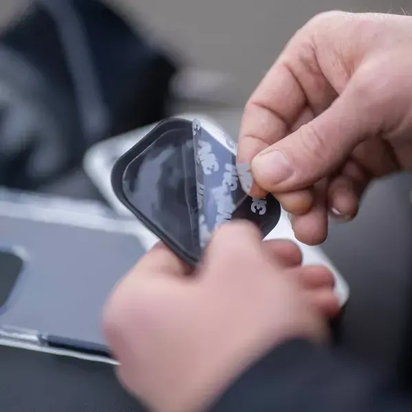 SPコネクト LTパック ユニバーサルインターフェース ブラック SPC+ スマートフォンホルダー — 第3ビュー