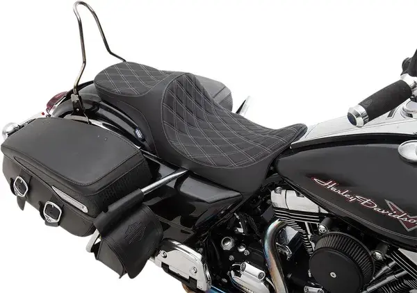 Dvosedežno sedalo Predator III DRAG SPECIALTIES