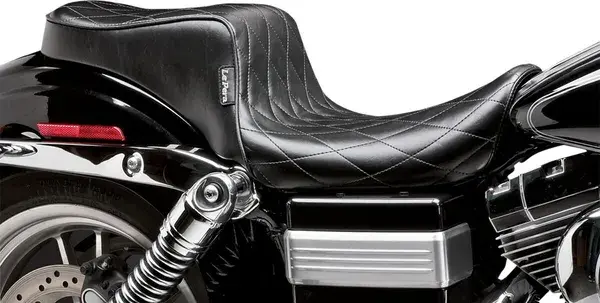 Yên xe Cherokee LE PERA — góc nhìn thứ 3