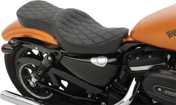 Doppelte gewölbte Sitzbank in Vinyl DRAG SPECIALTIES SEATS — Ansicht 3